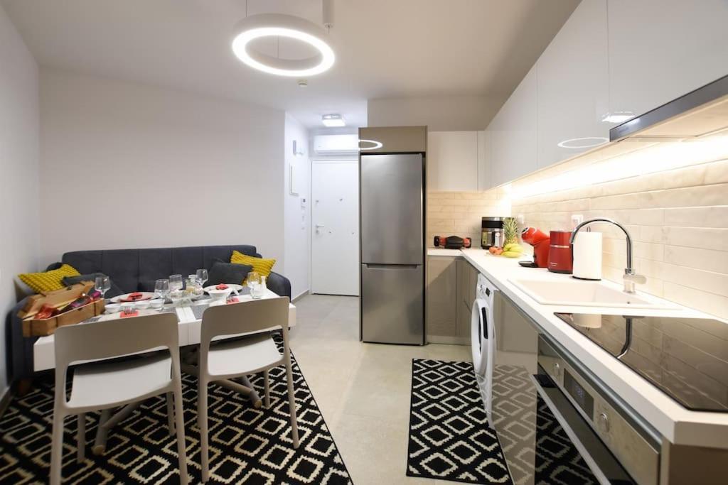 Uni Cozy Apartment